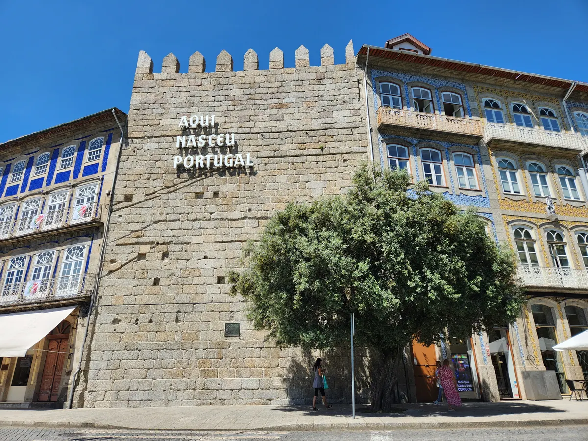 AQUI NASCEU PORTUGAL wall in Guimarães